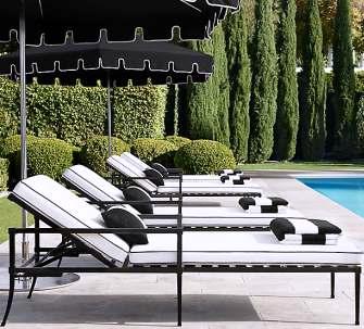 Poolside Centre-Pole Umbrella